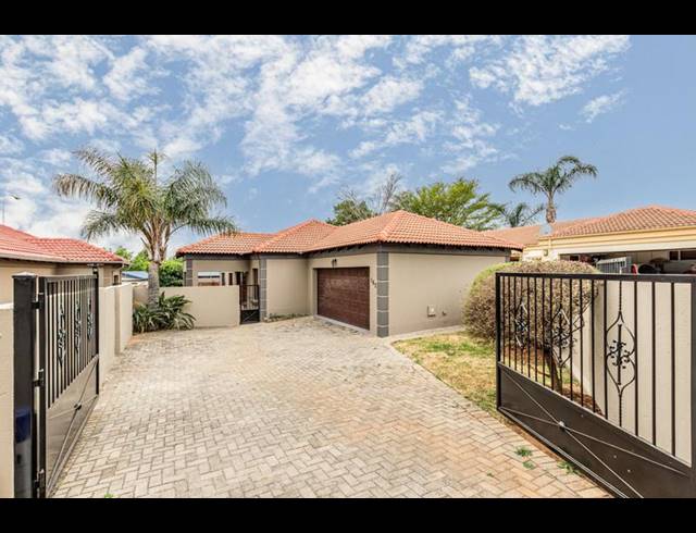 3 BEDROOM PROPERTY TO RENT IN RUIMSIG